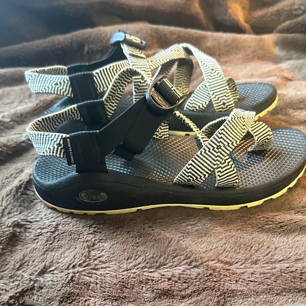 Chaco Z/2 Black and White Patterned Sandals - Picture 5 of 10